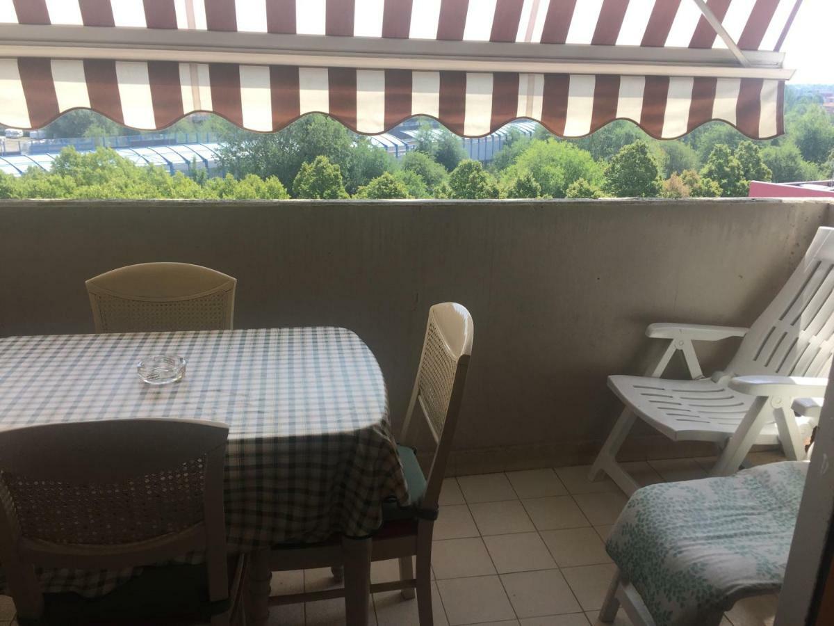 Stanza In Appartamento Privato Zona San Vitale Bologna Kültér fotó